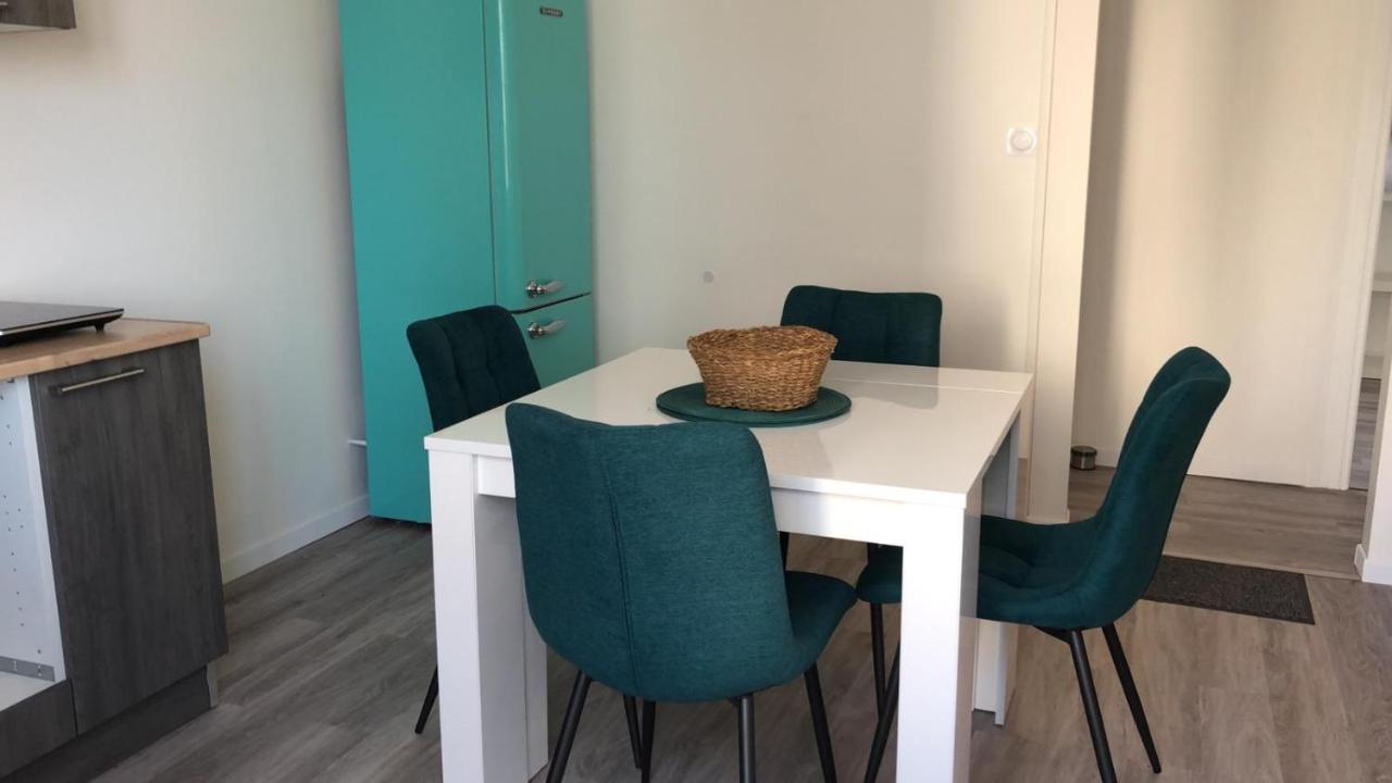 Appartement 4 Personnes Vue Mer A Santec Au Pied De La Plage Du Dossen Luaran gambar